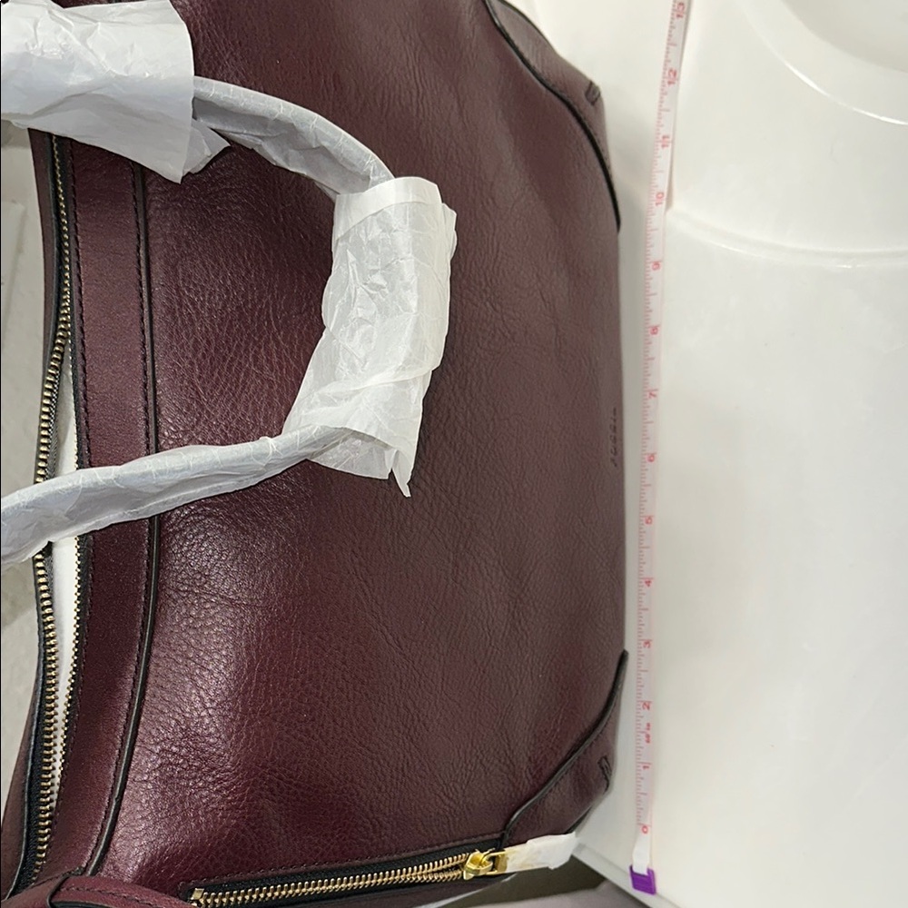 Fossil Women's Burgundy Leather Bag - Picture 2 of 5